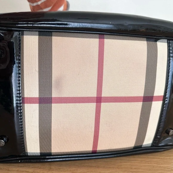 Burberry Boston Bag - Picture 10 of 17